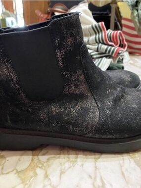 UGG Black Glitter Chelsea Ankle Boot